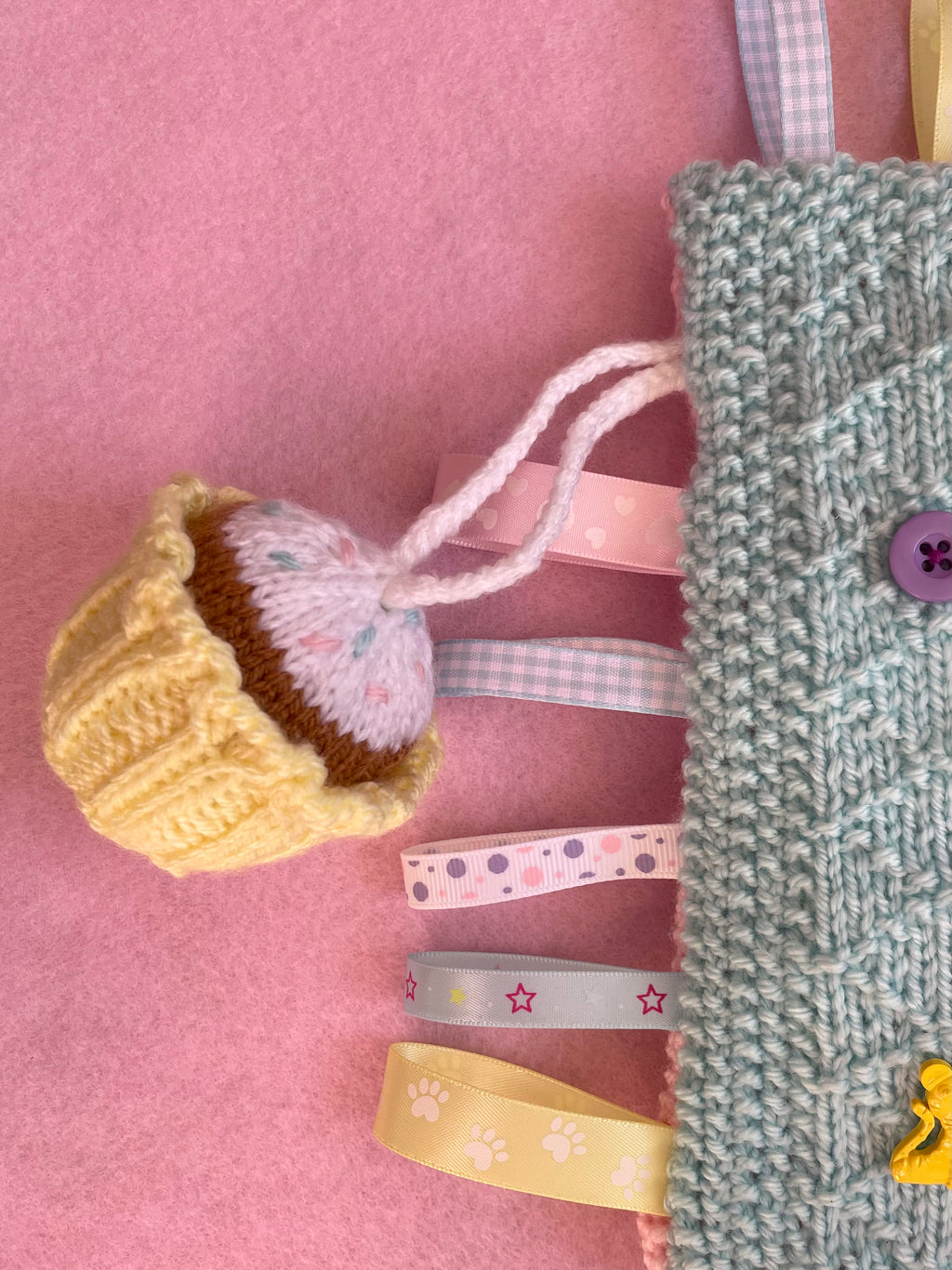 Puppy sensory blanket
